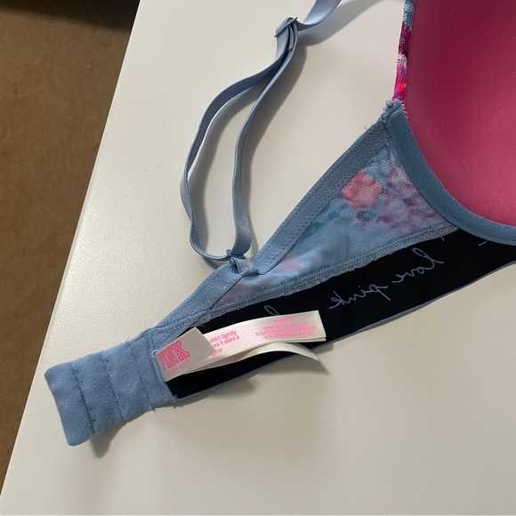 Victoria’s Secret Pink Bra- 34DD - Picture 8 of 8